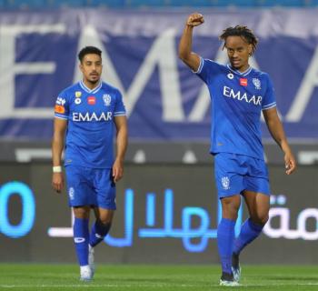 الهلال يغرد بالصدارة