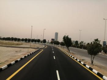 استكمال الطريق الرابط بين دواري «الرؤية» و«السلام»