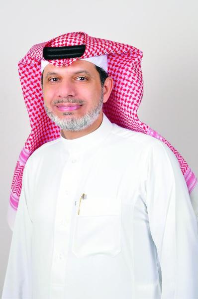 «أستاذ تخاطب» يبتكر كمامة تعطي الدواء لمرتديها