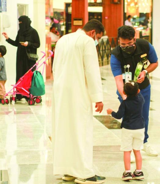 «بصمة خير» يبهج الأمهات والأطفال