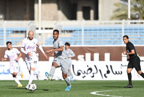 الجبلين والطائي يغازلان «المحترفين»