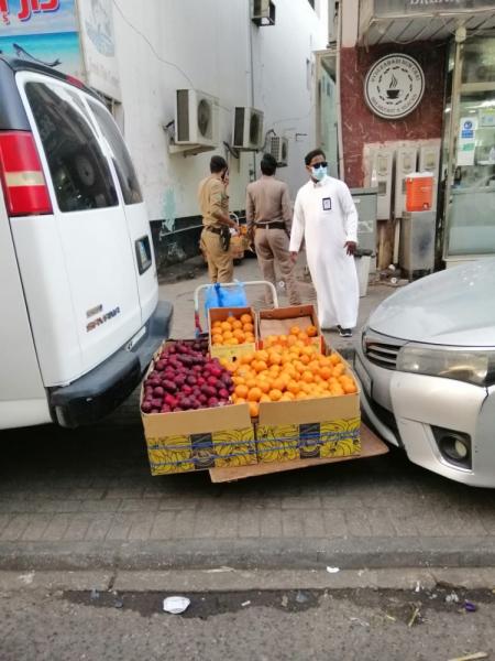 رفع 33 بسطة مخالفة.. ومختص: التلوث «البيولوجي» معدٍ