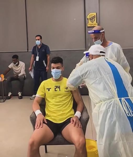 حصول لاعبي الاتحاد على لقاح كورونا