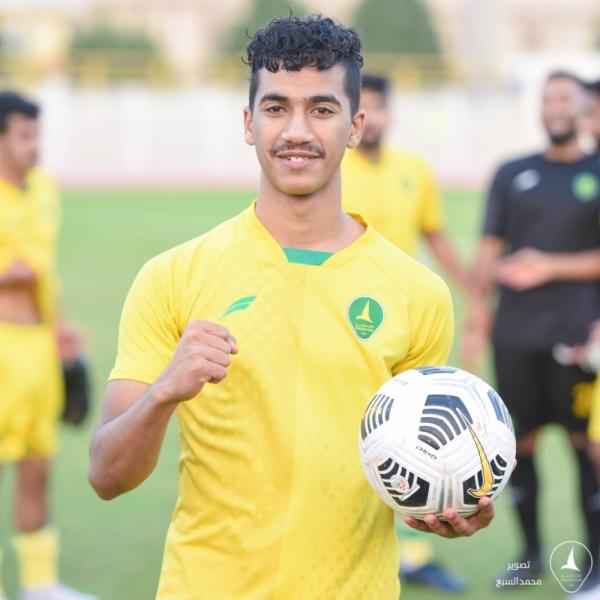 هاتريك أبونيان كتب التاريخ