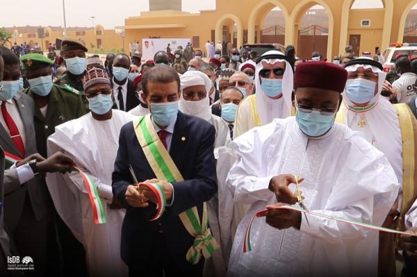 افتتاح مجمع الملك عبدالله بن عبدالعزيز  في النيجر