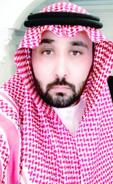 «الشريك الأدبي» يعيد للمقاهي دورها الثقافي
