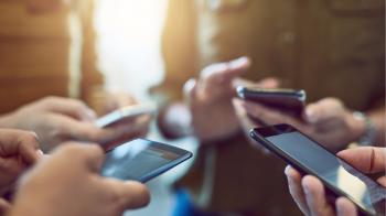 المملكة تستحوذ على 49 % من شحنات الهواتف للخليج