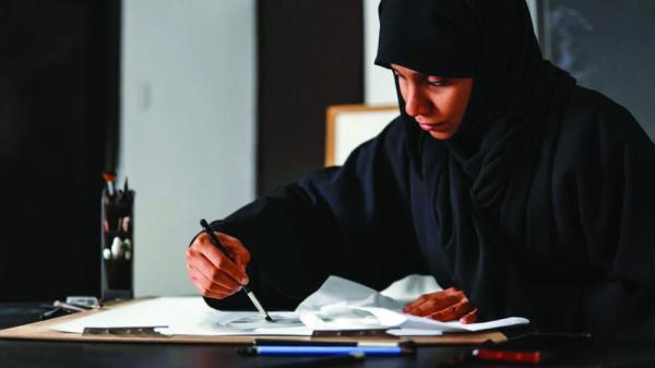 تشكيلية: الرسم عالم لا يدخله إلا من يعرف قيمة الألوان