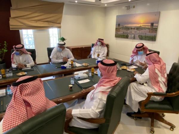 مناقشة الخطط التفصيلية لمواجهة الأزمات