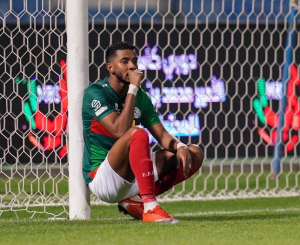 الدفاع.. صداع في رأس العطوي!!