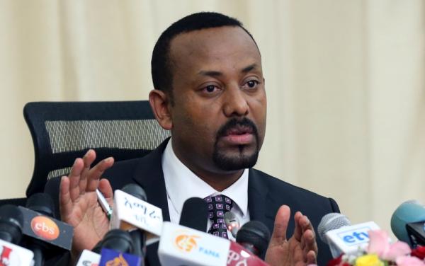 آبي أحمد يواجه أزمات متشابكة