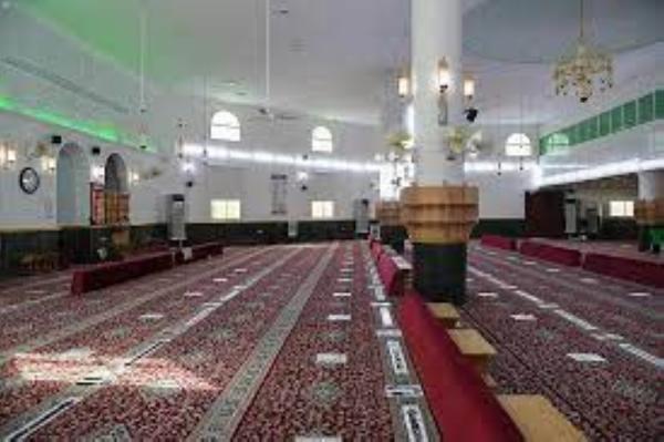 إغلاق 17 مسجداً مؤقتاً بسبب كورونا