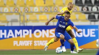 أجمك الأوزبكي ينضم لمجموعة الهلال