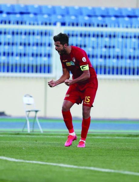 الاتحاد والهلال.. كلاسيكو «فوق الحساب»