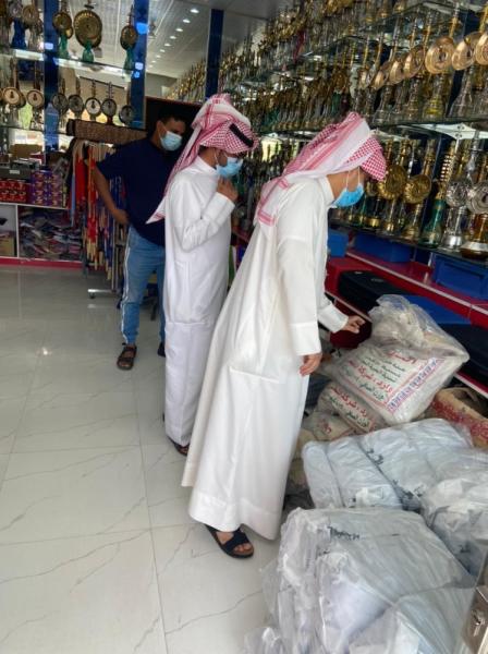 متابعة خلو محلات التبغ من الفحم المحلي