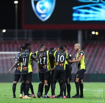 الاتحاد يحسم الكلاسيكو ويشعل سباق الصدارة