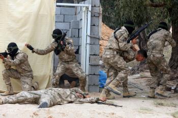 سياسيون ليبيون يطالبون السلطة الجديدة بإنهاء الوجود التركي
