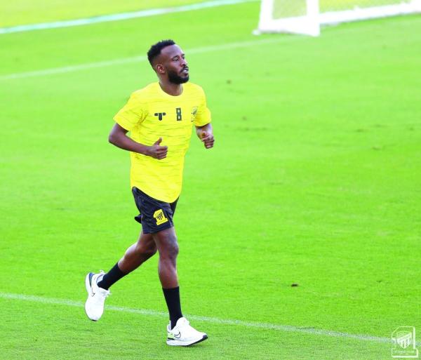 الاتحاد والباطن.. القمة والقاع