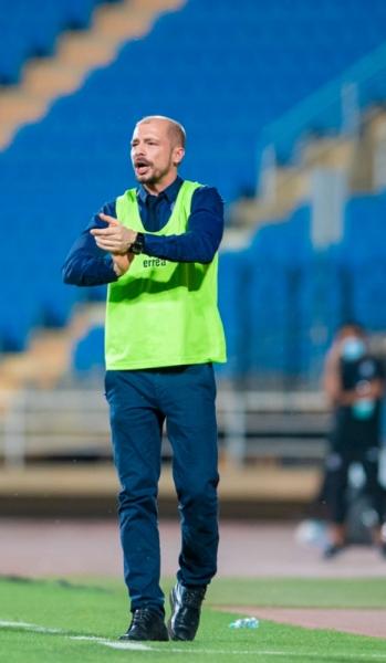 6 أيام تقلق جماهير التعاون