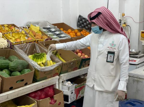 التأكد من تطبيق معايير «الجودة الغذائية» بمحال بقيق