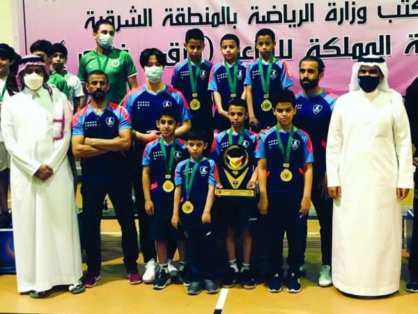 الفتح يؤكد صلابة الطاولة بلقبي الطاهر والبراعم