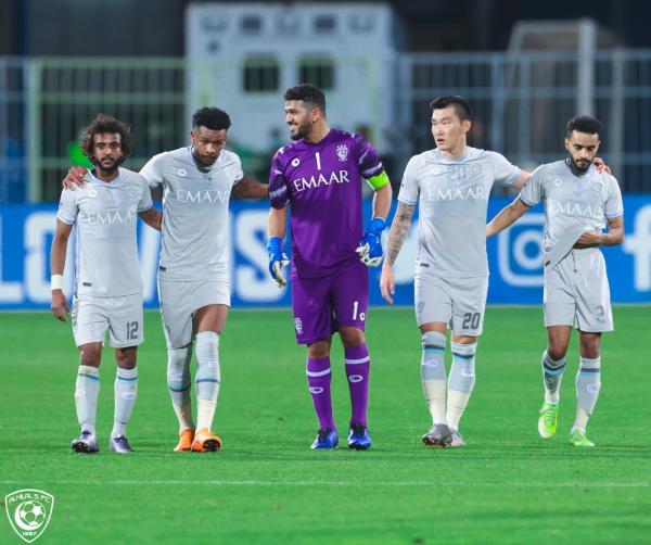 الهلال يتصدر آسيوياً