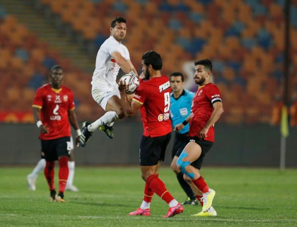 ثنائية شريف تقود الأهلي للفوز على الزمالك