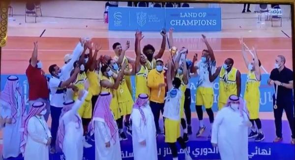 عمالقة النصر أبطال السلة