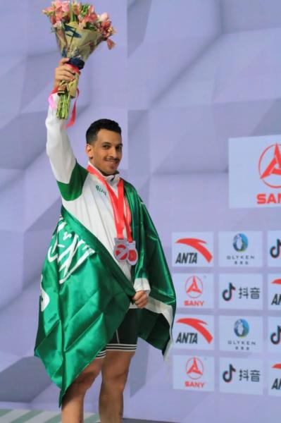161 كجم.. تمنح آل سليم الفضة الآسيوية