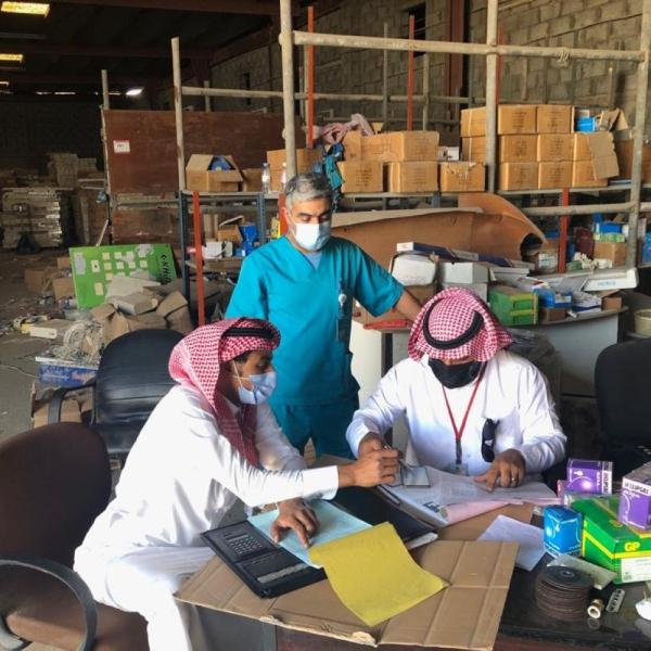 إغلاق مستودع غير مرخص بالخالدية