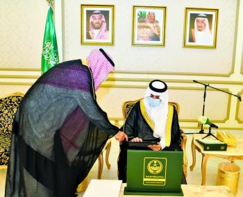 أمير الشرقية ينوه بحوكمة الجمعيات الخيرية للوصول لخدمات نوعية بشكل منظم