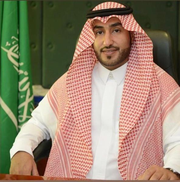 ممارسات مخالفة تغلق 11 محلا وسط الدمام