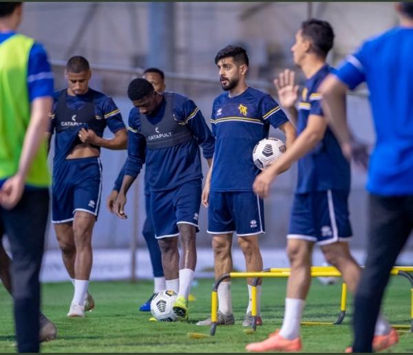 نيستور يحذر لاعبيه من قوة الفتح