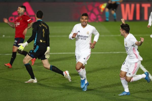 الثنائي البرازيلي يقود ريال مدريد للفوز على أوساسونا