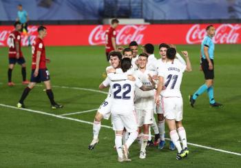 الثنائي البرازيلي يقود ريال مدريد للفوز على أوساسونا
