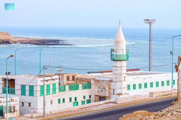 جوامع ومساجد الوجه.. منارات دينية عمرها 200 عام