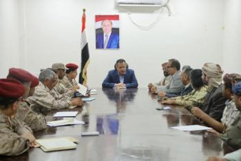 رئيس الوزراء اليمني يؤكد أهمية الدعم لاستعادة الدولة وإجهاض المشروع الإيراني