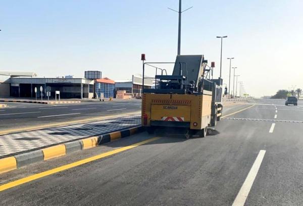صبغ المطبات الصناعية بشوارع النعيرية