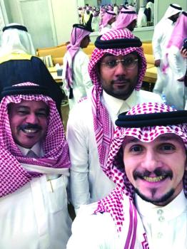 صورتان سيلفي جديد