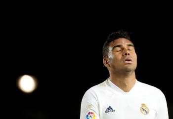 الريال يفرط في الصدارة بتعادل مثير مع أشبيلية