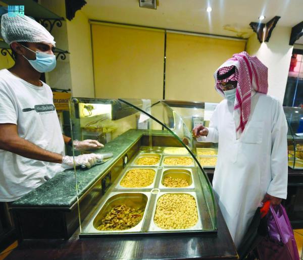 جدة.. فرحة العيد تغمر الكبار والصغار
