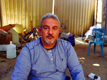 «الحدادة».. مهنة متوارثة تكافح الاندثار