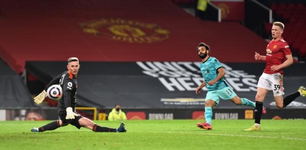 ليفربول يكتسح مانشستر يونايتد برباعية