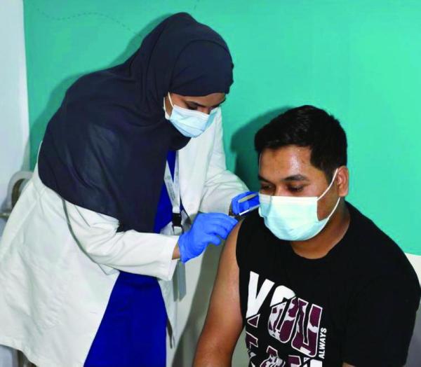 بطاقات معايدة وهدايا للمستفيدين بوقاية وأمان..