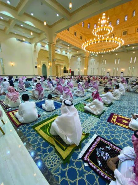إغلاق 13 مسجدا مؤقتا في 5 مناطق