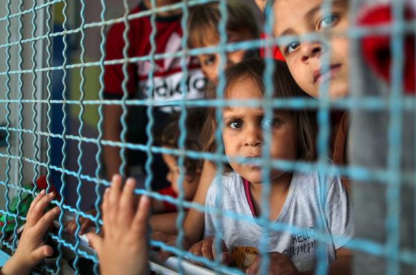 اعتقال 14 فلسطينياً من القدس بينهم سيدة وطفل