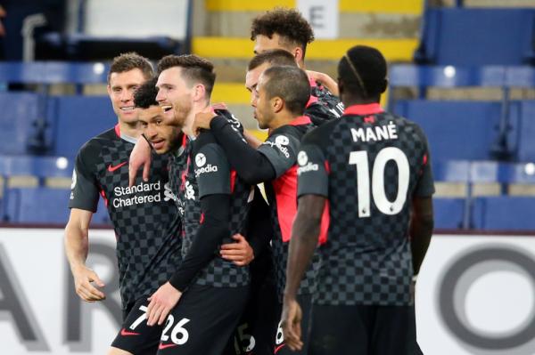 ليفربول ينعش آماله الأوروبية بثلاثية في بيرنلي