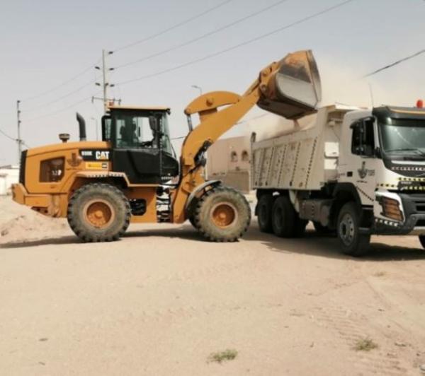 رفع 2700 م3 أنقاضا ومخلفات من شوارع النعيرية