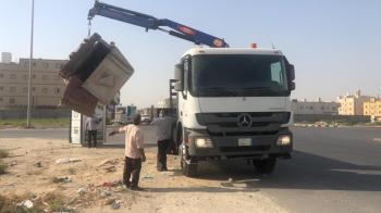إزالة الملوثات البصرية من الأراضي الفضاء بالدمام
