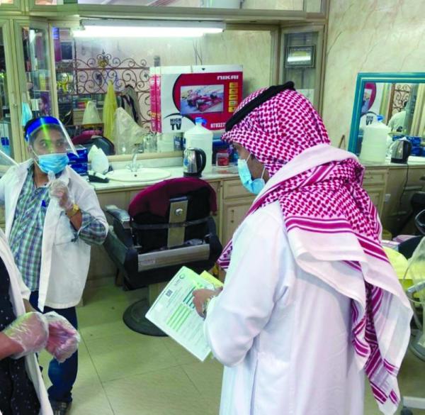 متابعة مكثفة لـ «الاحترازات» بمحلات الذيبية
